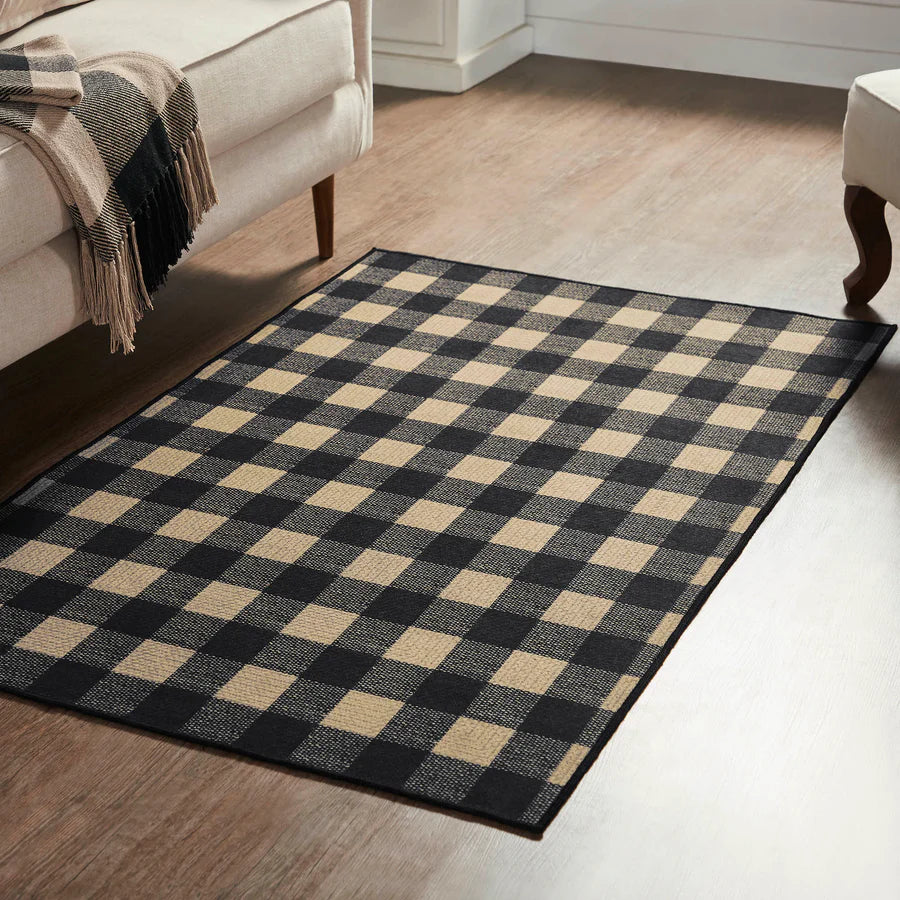 84763 Black & Tan Tavern Check Polyester Rug - Rectangle 36x60In