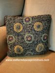 #HSD211194 Primitive In Circles Hooked Wool Pillow
