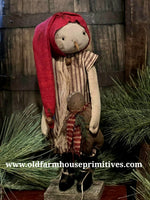 #DAWW22 Primitive Snowman ⛄️ "Sara" Holding Gingerbread Doll (Handmade in USA)