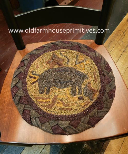 #HSD211408 Primitive "Folk Art Pig"🐷 Hooked Wool Chairpad