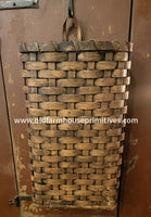 #WGMWB-CM Primitive "Caramel" Medium Wall Basket