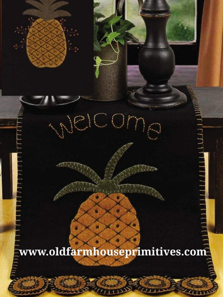 #TRAR00J2 Primitive "Pineapple Welcome" Table Runner 🍍 #1 Seller