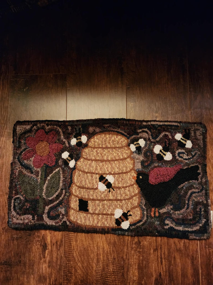 #PCDF18 Primitive Hooked BEESKEP 🐝 Hooked Wool Rug ~ Made In USA – Old ...