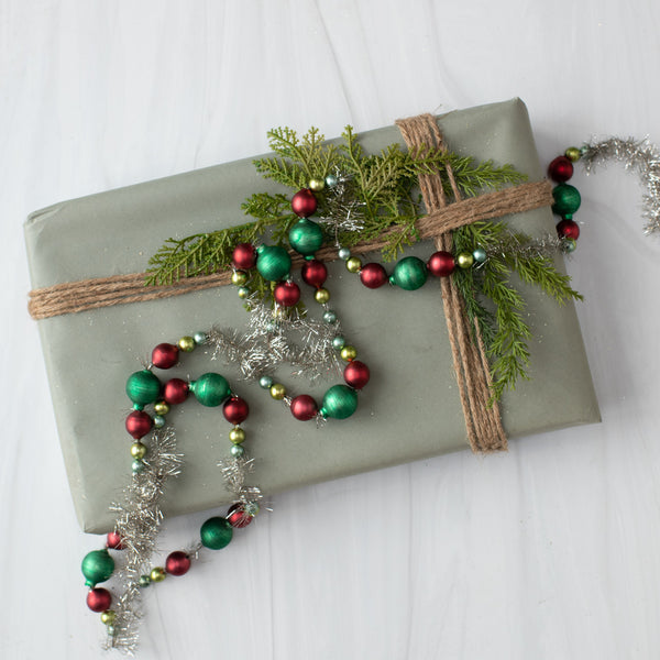 WS202405  72In Red, Green & Silver Bead & Tinsel Garland
