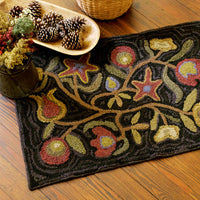 #HSD121059 Primitive "Walk In The Flower" 🌹 Wool Hooked Rug