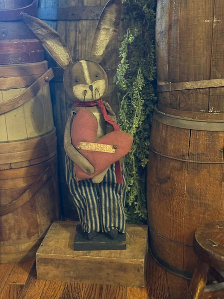 #HRL Primitive "HAROLD" Bunny By Dawn's Attic Treasures