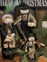 #DAWW7 Primitive Snowman ⛄️ "Sissy" Holding Baby Snowman In Pouch (Handmade in USA)