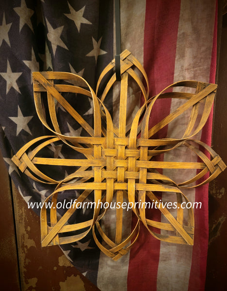 SVCMS-M   Medium Basket Weave Star-Mustard