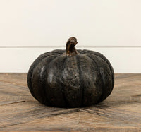 #WS221230 Black Short Pumpkin  5.75In