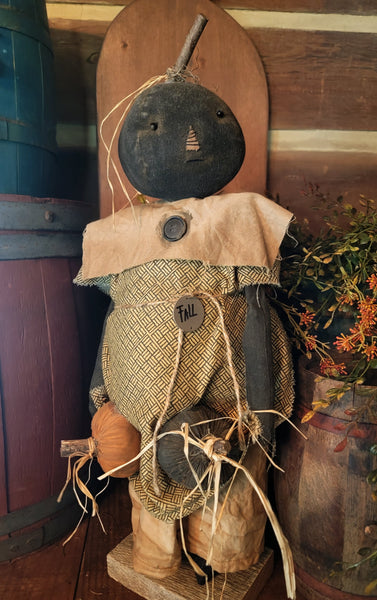 #DAW-RM Primitive Pumpkin Gal With Pumpkins 🎃 MADE IN THE USA