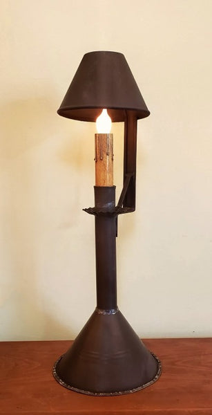#CH-T432 Tin "Americana" 16.5 Inch Lamp