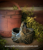 #LMB-13 Primitive X-Small "Brown Over Black" Egg Basket