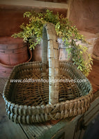 #LMB-1 Primitive "Brown" Pie Basket With Woven Handle MADE IN THE USA!