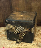 #BS1-FLG  Black Flag Wood Base