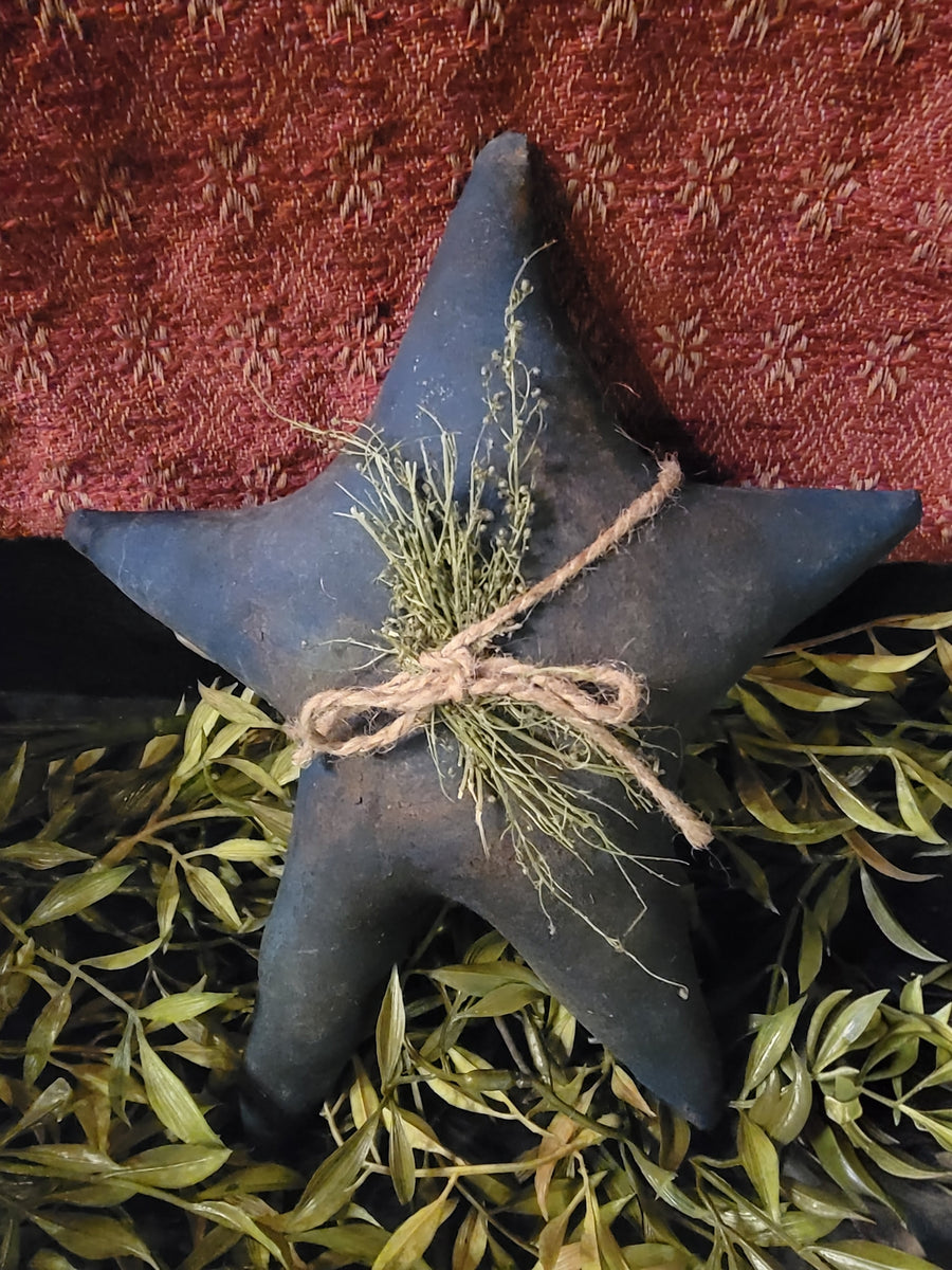 #BLU15 Primitive Painted Small 