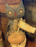 #GTOWL  Primitive "GIVE THANKS OWL" 🦉 With Pumpkin & Flag By Dawn's Attic Treasures
