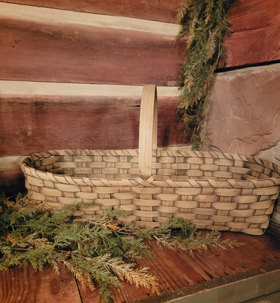 #MBB-T Primitive "Taupe" Bench Basket