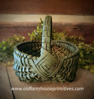 #LMB-22 Primitive Small #6 "Sage Green" Egg Basket