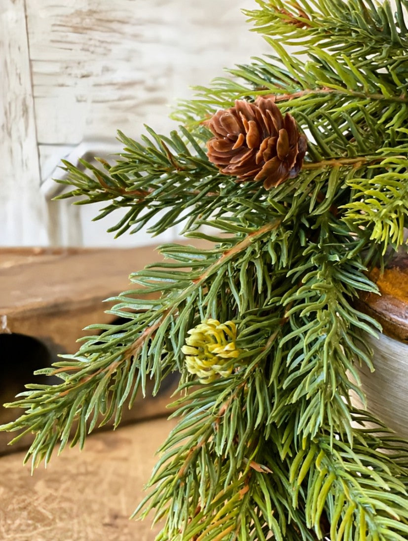 #XP78120 White Spruce 7In Candle Ring – Old Farmhouse Primitives