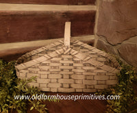 #WGVB-AW Primitive "Antique White" Medium Wildflower Basket