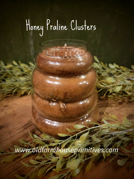 #JBH41 "HONEY PRALINE CLUSTERS" Large Beehive 🐝 Jar Candle