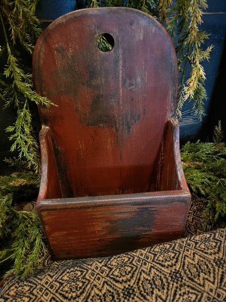 #DAW6 Primitive Grungy Red Distressed Wood Hanging Display Box (Made In USA)