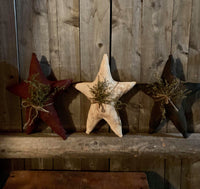 #PACH16 Primitive Painted Small "Cranberry Star" With Sweet Annie (Made In USA)