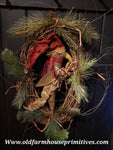 #RSN5 Primitive Large Christmas Crow With Santa Hat Grapevine Wreath 🎅 Candy Canes (Made In USA)