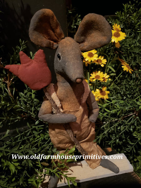 #LTS4 "Teddy" Mouse Holding Tulip (Made In USA)