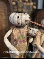 #DASB Primitive Antique White Hand Carved Snowman Boy ⛄️ (Made In USA)