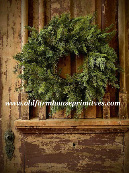 #LHF17 Sticky Cedar Wreath 24"
